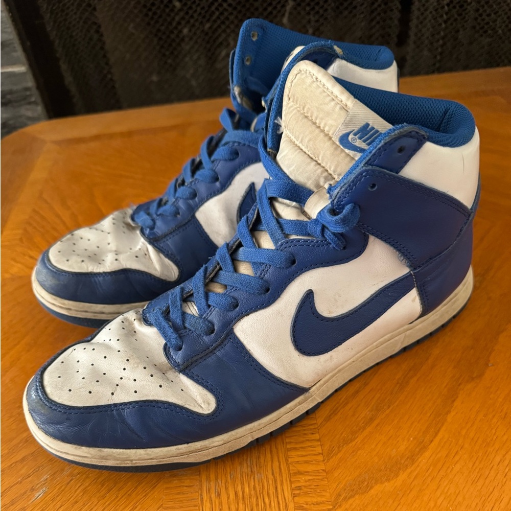 Size 11 Nike Kentucky Dunks